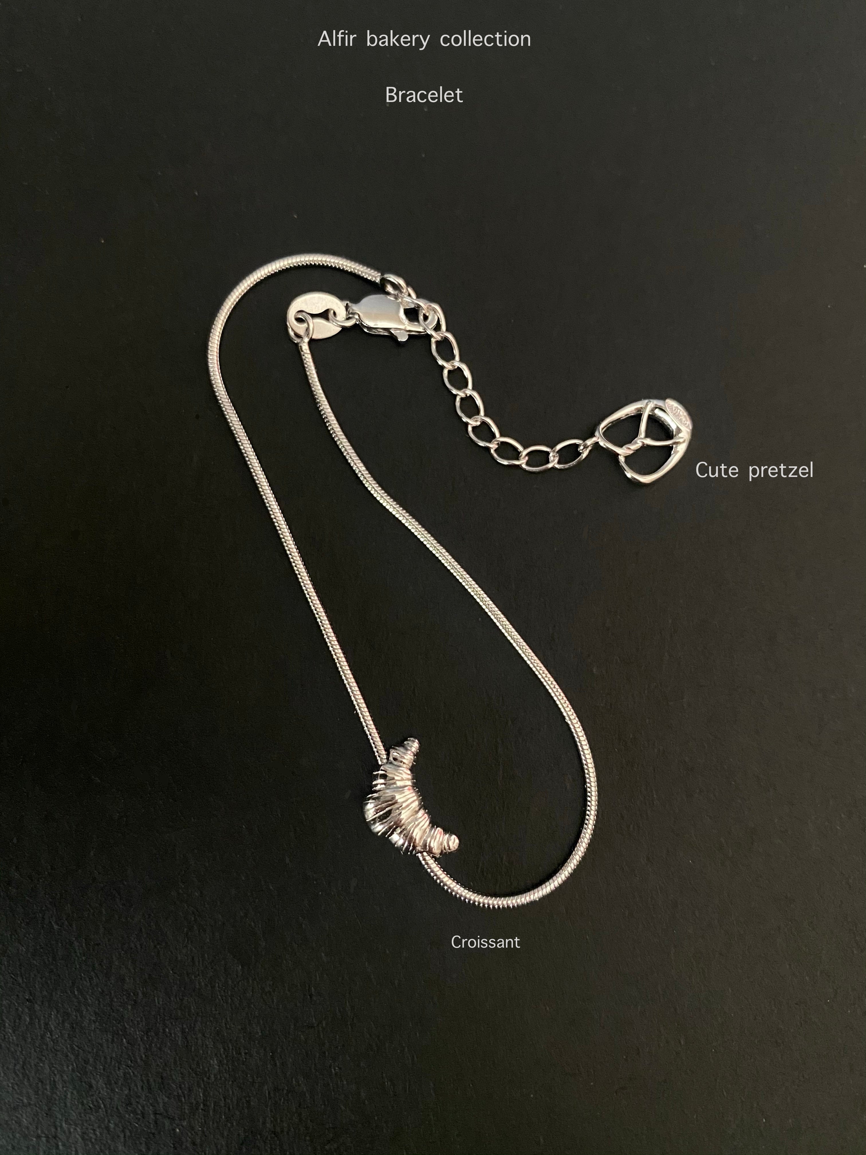 Bagel/Croissant/Baguette Bracelet with pretzel pendant Silver