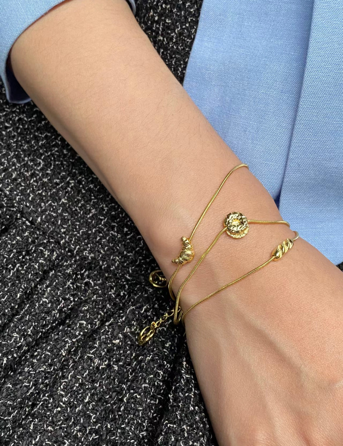 Bagel/Croissant/Baguette Bracelet with pretzel pendant Gold